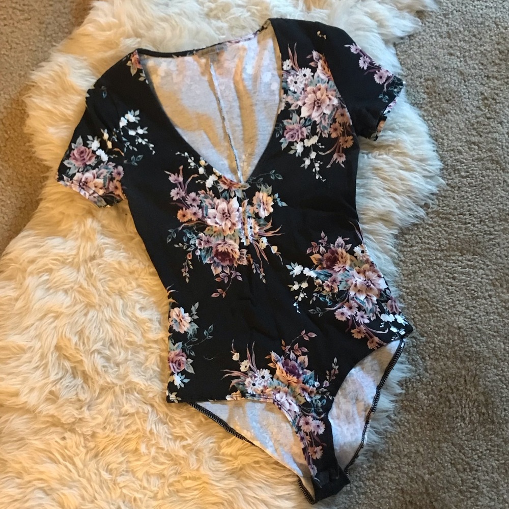 🌿Charlotte Russe Bodysuit